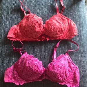 Victoria secret lace front close bra - set of 2